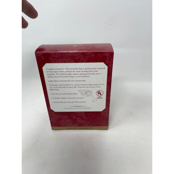 HALLMARK STAR TREK 1997 USS U.S.S. DEFIANT MAGIC KEEPSAKE CHRISTMAS ORNAMENT - Picture 4 of 6